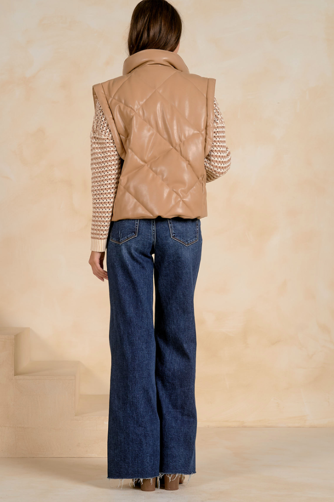 Katalina puff vest in tan